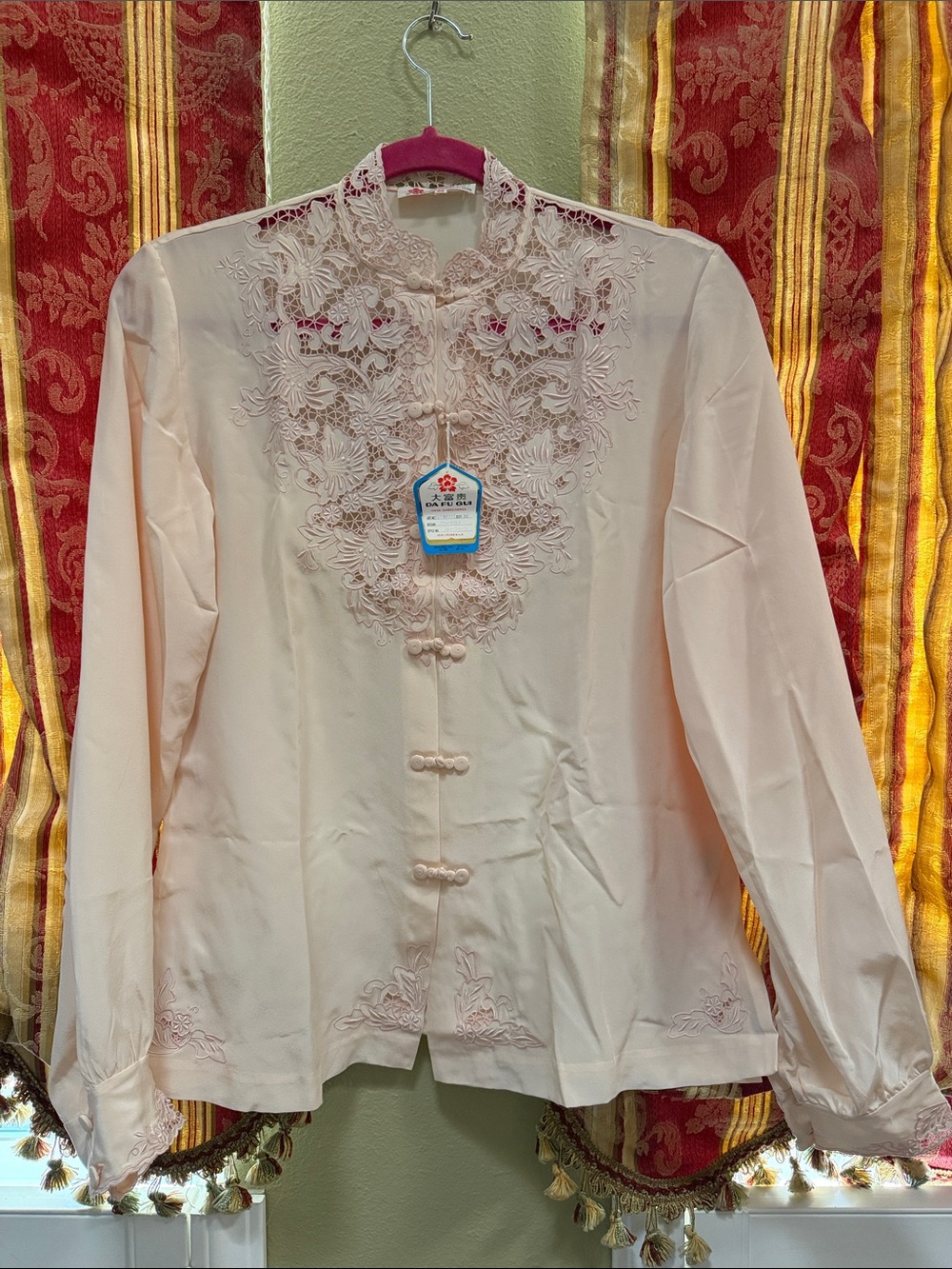Women’s Embroidered Mandarin Collar Blouse - Pale Pink